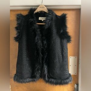 Miss Me Vintage faux fur vest embroidery pattern nwot size medium